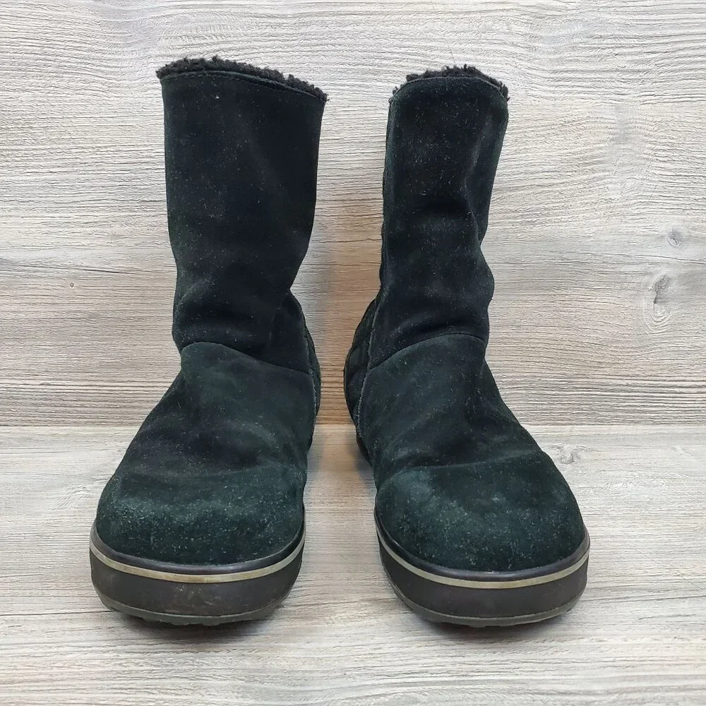 Sorel women's Glacy NL waterproof mukluk style boots
